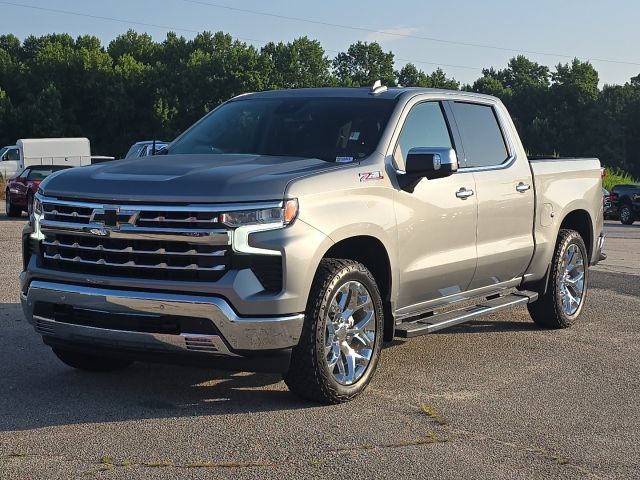 Used 2026 Chevrolet Silverado 1500 LTZ w/ LTZ Premium Package AWD/4WD image 1