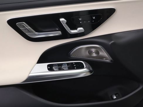 New 2026 Mercedes-Benz E 450 4MATIC All-Terrain Wagon image 25