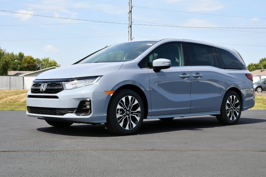 New 2027 Honda Odyssey Elite image 3