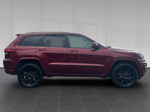 Used 2021 Jeep Grand Cherokee Laredo X image 6