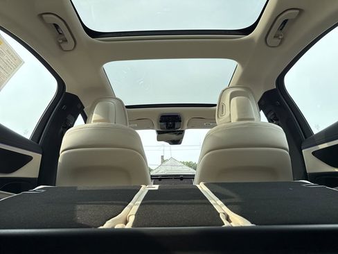 Certified 2025 Mercedes-Benz E 350 4MATIC Sedan image 25