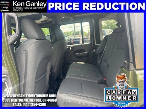 Used 2024 Jeep Wrangler Unlimited AWD/4WD image 21
