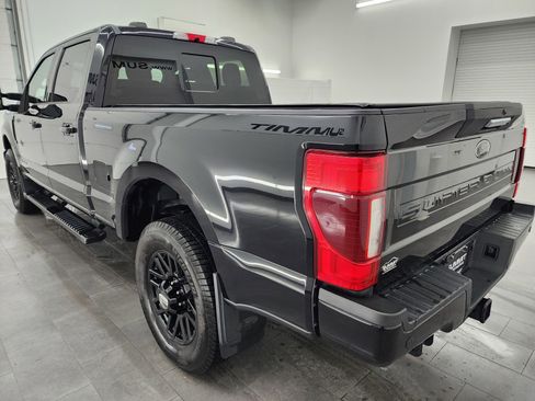 Used 2020 Ford F350 Lariat image 6
