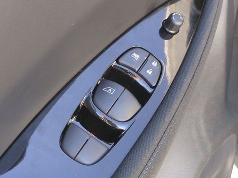 New 2024 Nissan Leaf SV Plus image 13