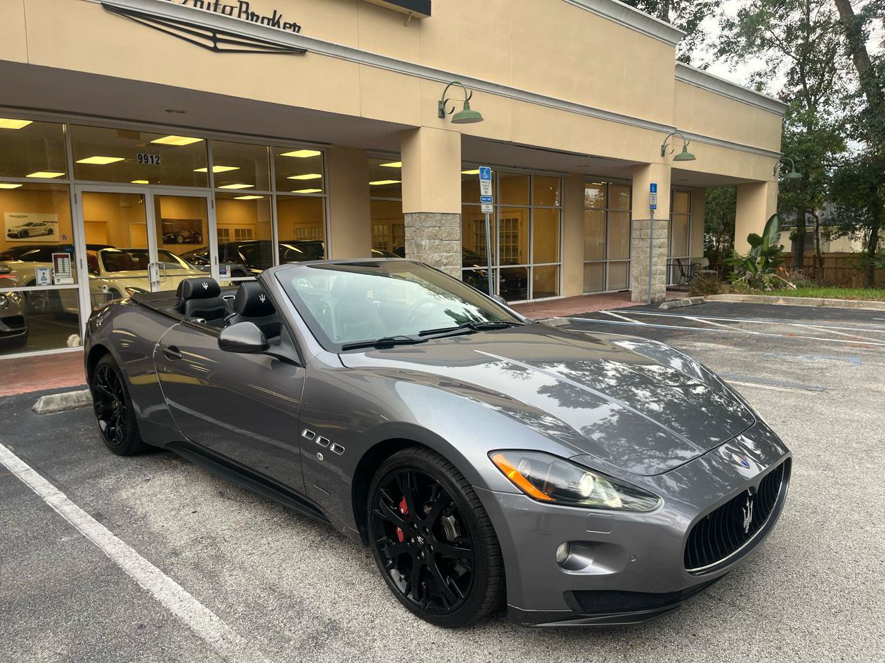 Used 2012 Maserati GranTurismo Sport RWD image 1