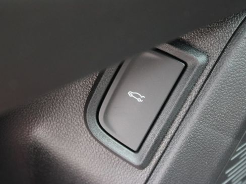 New 2026 Chevrolet Equinox ACTIV AWD/4WD image 45
