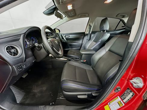 Used 2018 Toyota Corolla SE image 12