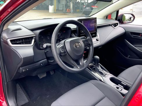 Used 2024 Toyota Corolla LE FWD image 17