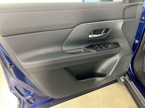 New 2025 Nissan Kicks SR image 19