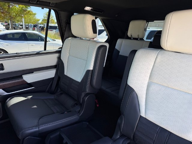 Used 2024 Toyota Sequoia Capstone AWD/4WD image 30