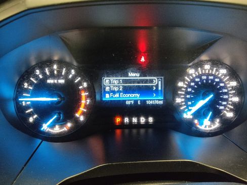 Used 2017 Ford Edge SE image 23