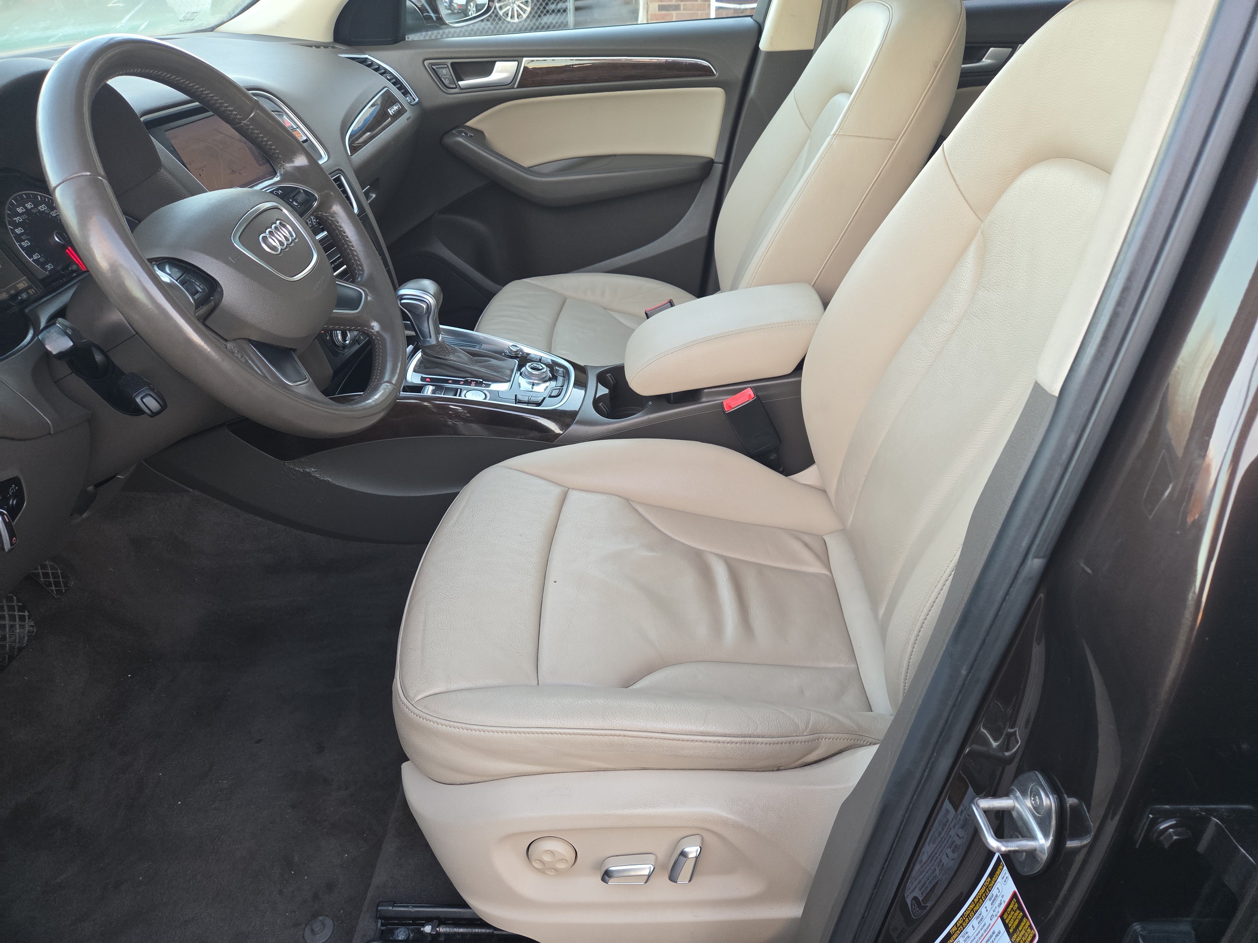 Used 2014 Audi Q5 2.0T Premium Plus w/ Premium Plus Package AWD/4WD image 10