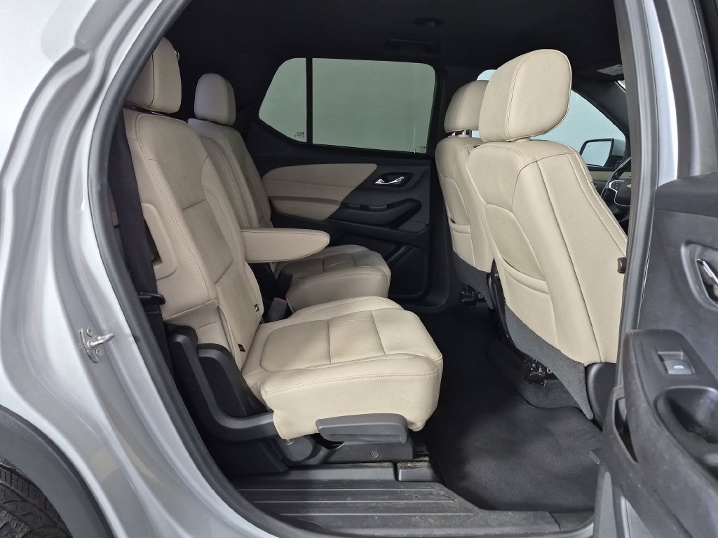 Certified 2022 Chevrolet Traverse LT FWD image 34
