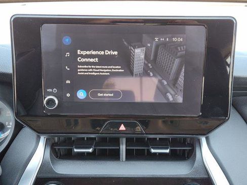 Certified 2024 Toyota Venza LE AWD/4WD image 16