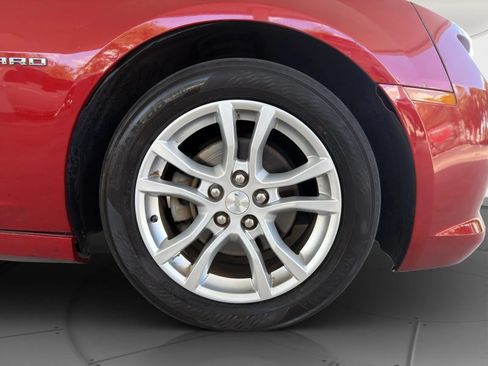 Used 2015 Chevrolet Camaro LS RWD image 23