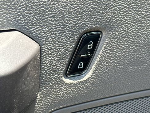 Used 2020 Ford F350 XLT w/ XLT Premium Package AWD/4WD image 22