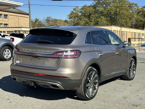 Used 2021 Lincoln Nautilus Reserve w/ Equipment Group 202A image 9