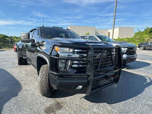 Used 2021 Chevrolet Silverado 3500 High Country AWD/4WD image 15