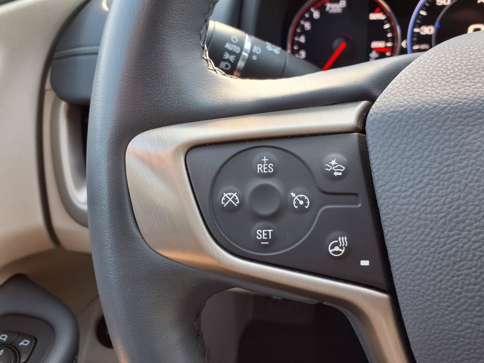 Used 2024 GMC Terrain Denali w/ Denali Premium Package AWD/4WD image 15