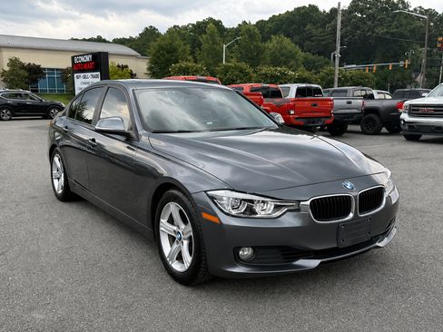 Used 2013 BMW 328i Sedan RWD image 3