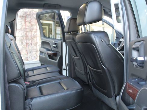 Used 2015 GMC Sierra 1500 SLT w/ SLT Crew Cab Value Package RWD image 11