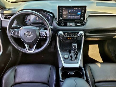 Certified 2020 Toyota RAV4 XSE w/ XSE Grade Weather Package AWD/4WD image 13