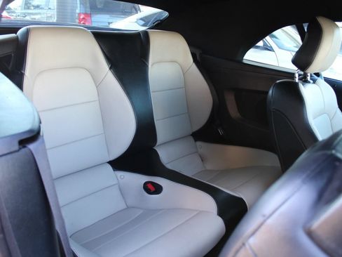 Used 2015 Ford Mustang Premium RWD image 11