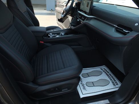 New 2026 Ford Explorer ST-Line RWD image 20