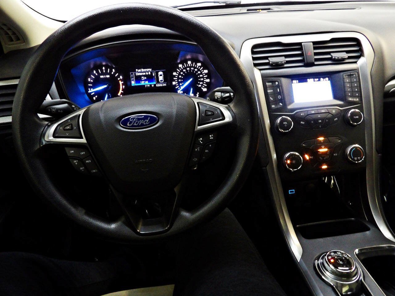 Used 2020 Ford Fusion S FWD image 17