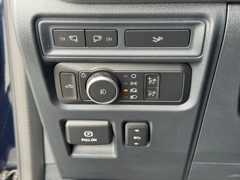 Used 2022 Ford F150 Lariat image 27