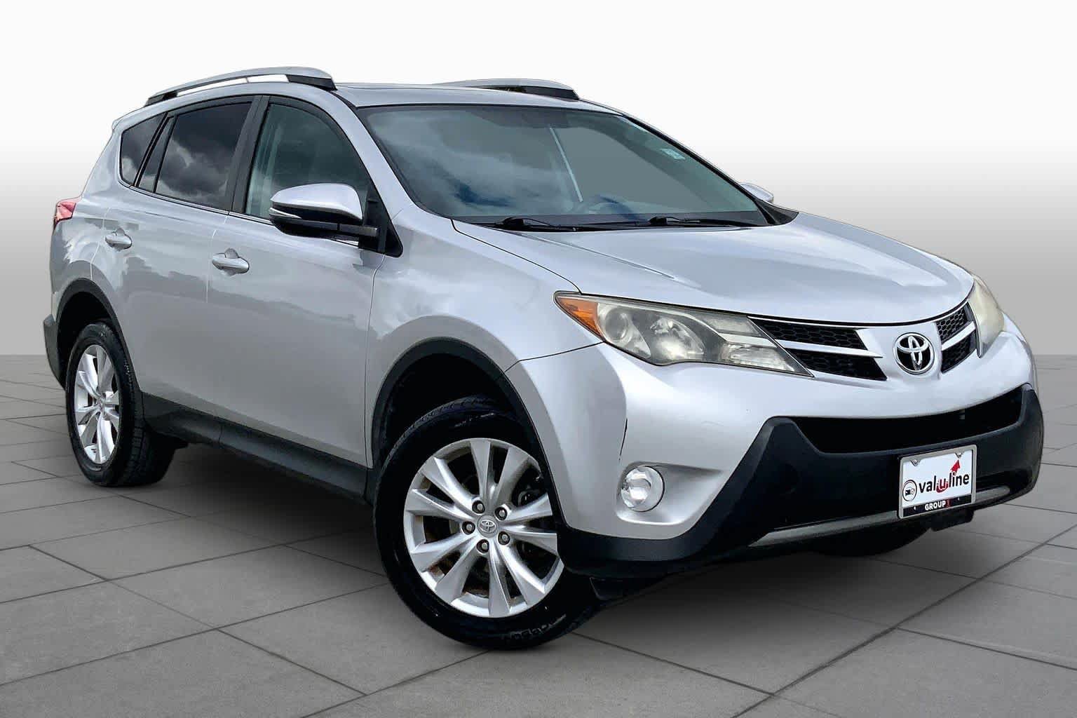 Used 2013 Toyota RAV4 Limited FWD image 3