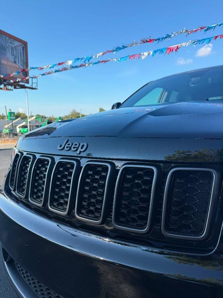 Used 2019 Jeep Grand Cherokee Limited X RWD image 3