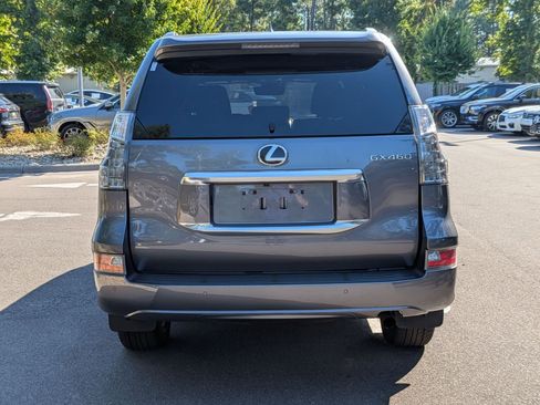 Used 2023 Lexus GX 460 Premium image 4