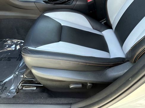 Used 2019 Subaru Crosstrek 2.0i Limited w/ Moonroof Package AWD/4WD image 18