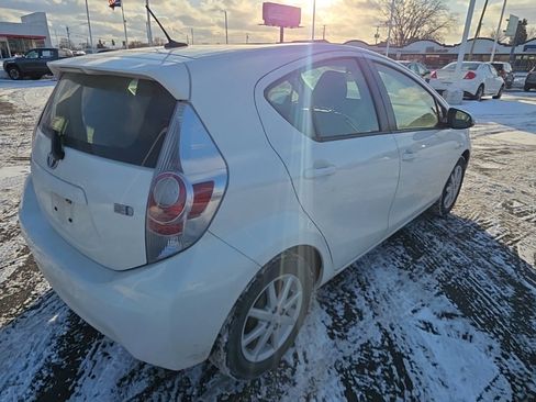 Used 2014 Toyota Prius C Four image 6