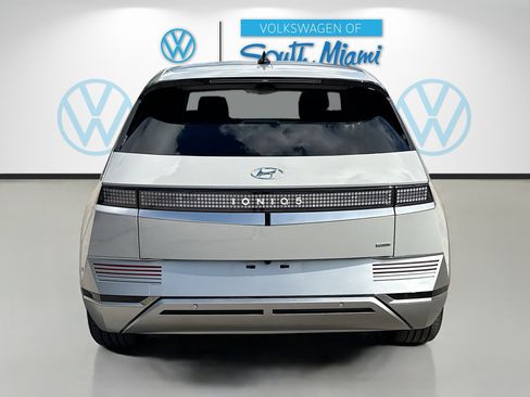 Used 2024 Hyundai Ioniq 5 Limited image 6