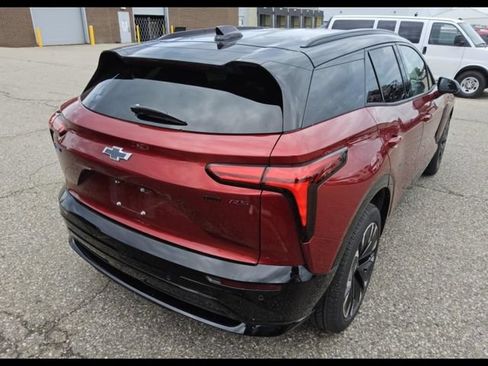 Used 2026 Chevrolet Blazer EV RS AWD/4WD image 2