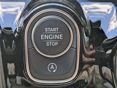 Used 2023 Mercedes-Benz CLA 250 image 29