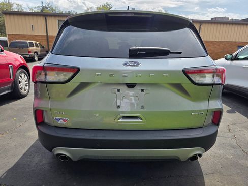 Used 2022 Ford Escape SEL image 8