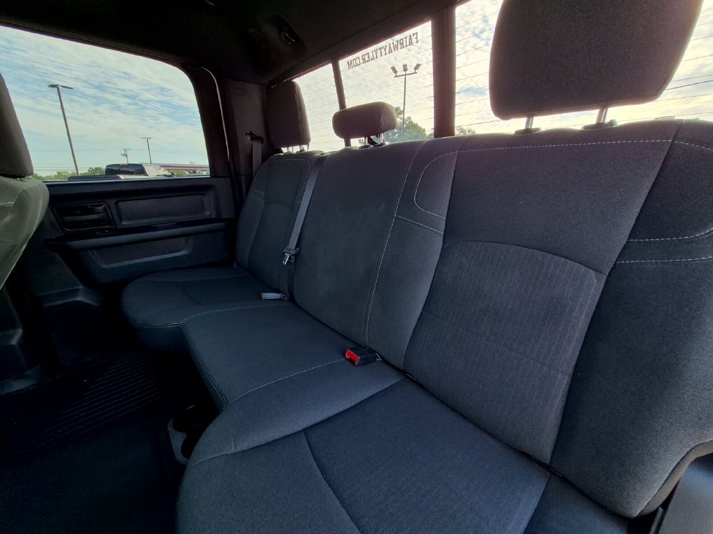 Used 2024 RAM 3500 Tradesman w/ Chrome Appearance Group AWD/4WD image 30