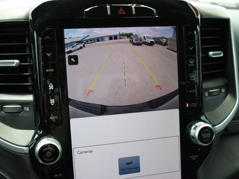 Used 2023 RAM 1500 Big Horn AWD/4WD image 24