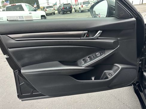Used 2022 Honda Accord Sport Special Edition image 9