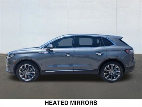 Used 2023 Lincoln Nautilus Reserve w/ Equipment Group 201A FWD image 2