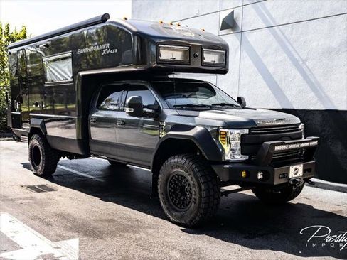 Used 2019 Ford F550 4x4 Crew Cab Super Duty image 2
