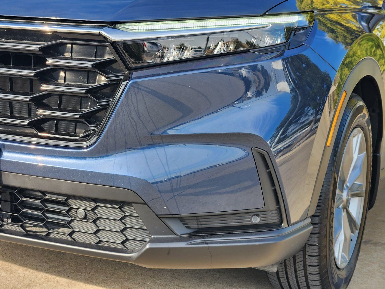 Used 2024 Honda CR-V EX-L image 9
