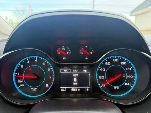 Used 2017 Chevrolet Cruze LS image 10