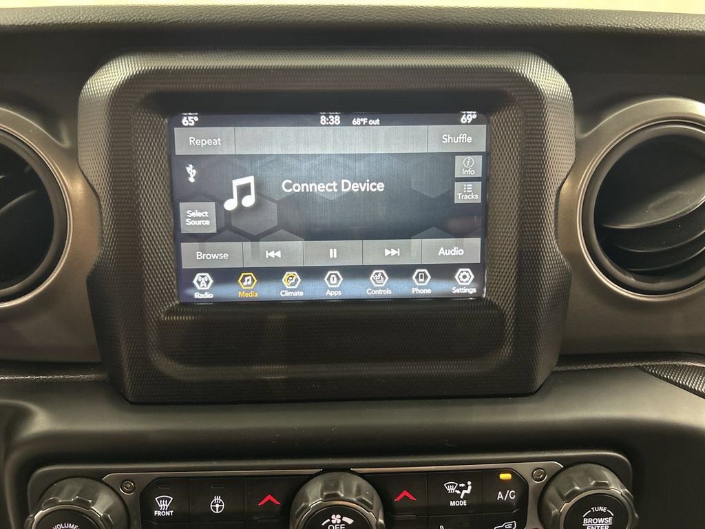 Used 2023 Jeep Wrangler Unlimited Sport AWD/4WD image 14