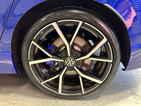 Used 2024 Volkswagen Golf R AWD/4WD image 26