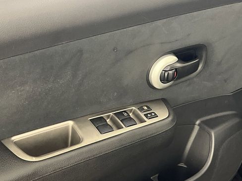 Used 2011 Nissan Versa 1.8 S w/ PWR Plus Pkg image 15