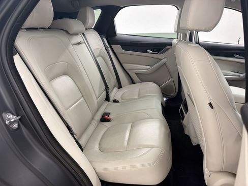 Used 2023 Jaguar F-PACE S AWD/4WD image 32